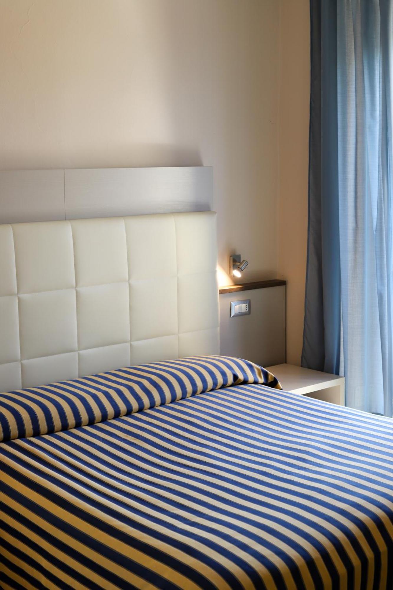 San Rocco Relais Aparthotel Soiano Del Lago Bagian luar foto